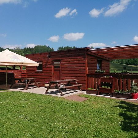 Ubytovani 67 Villa Kuncice nad Labem Luaran gambar
