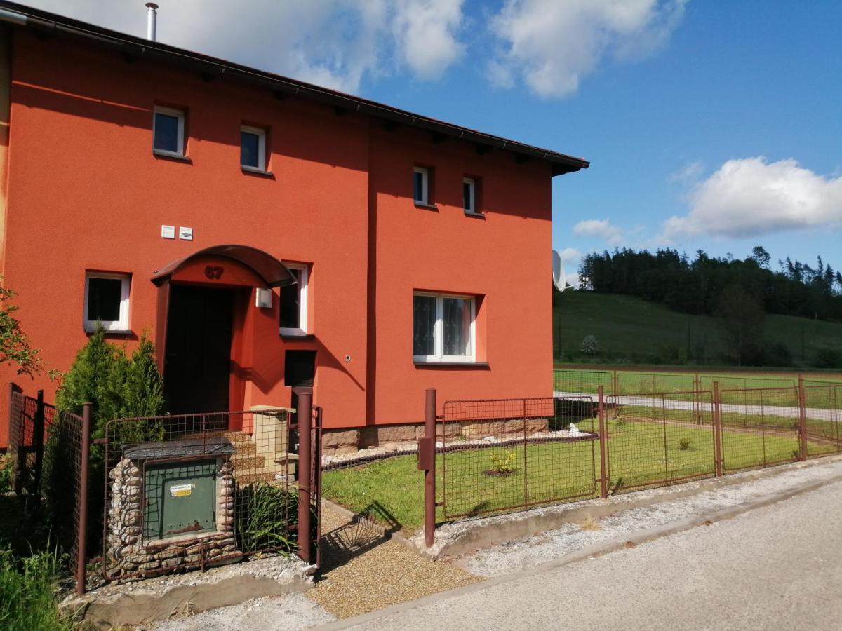 Ubytovani 67 Villa Kuncice nad Labem Luaran gambar